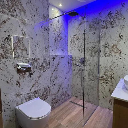 Adas Terra - Boutique In Ano Poli Apartment *